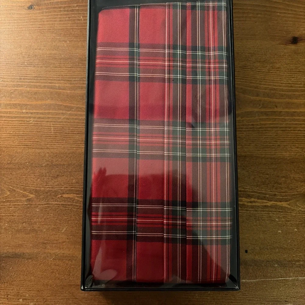 NWT JOS A BANK RED PLAID BOW TIE CUMBERBUND GIFT BOX‎ SET 100% SILK